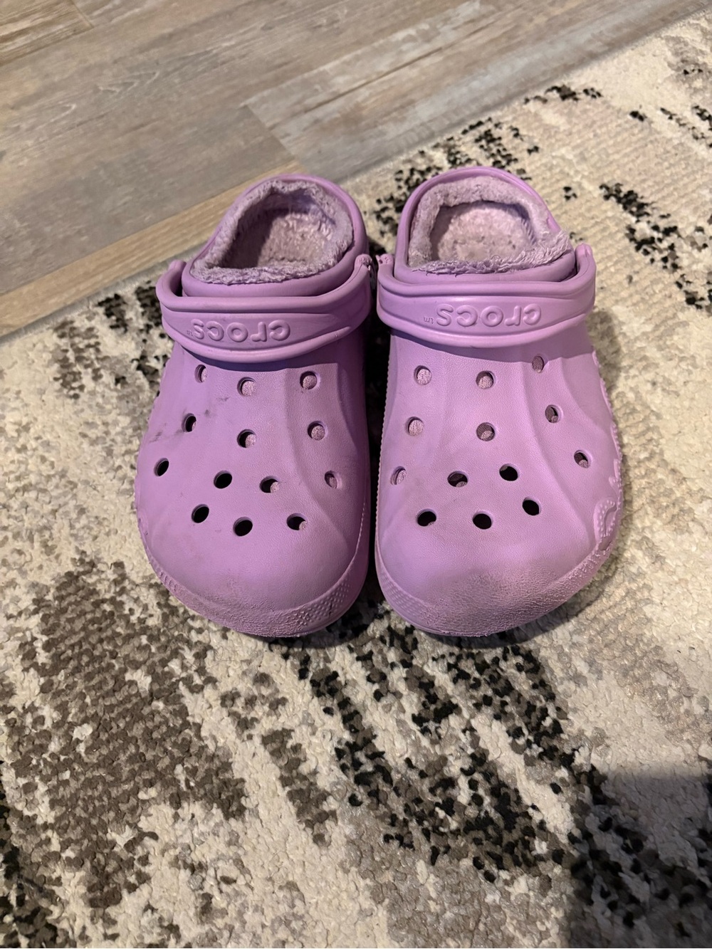 Crocs size 8 - Picture 2 of 6